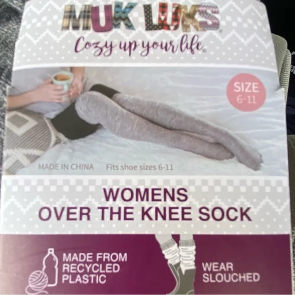 MUK LUKS Over the Knee Socks. Sz 6-11 - Picture 2 of 4